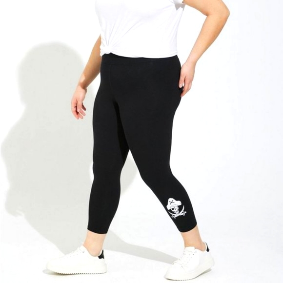 ❤️NWT VINTAGE TORRID LEGGING - GOONIES MOVIE - SKULL CROSSBONES PIRATE PLUS SIZE - Picture 10 of 15